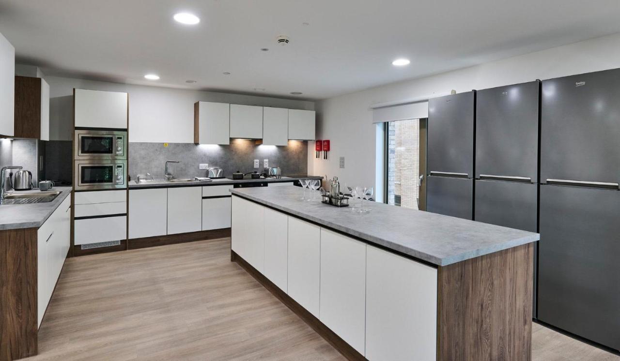 For Students Only Ensuite Bedrooms With Shared Kitchen At The Oaks In Apartamento Coventry